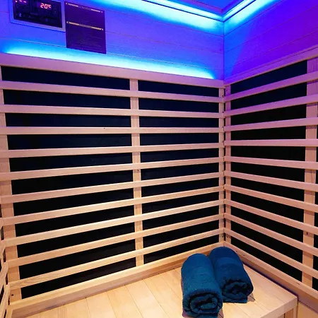 Laguna - 2-pok Z Sauna Blisko Morza - Netflix Chill Ps4